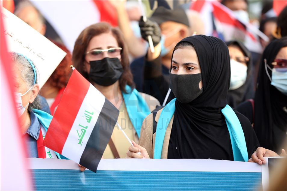 Irak'ta hükümet karşıtı gösterilerin birinci yıl dönümü