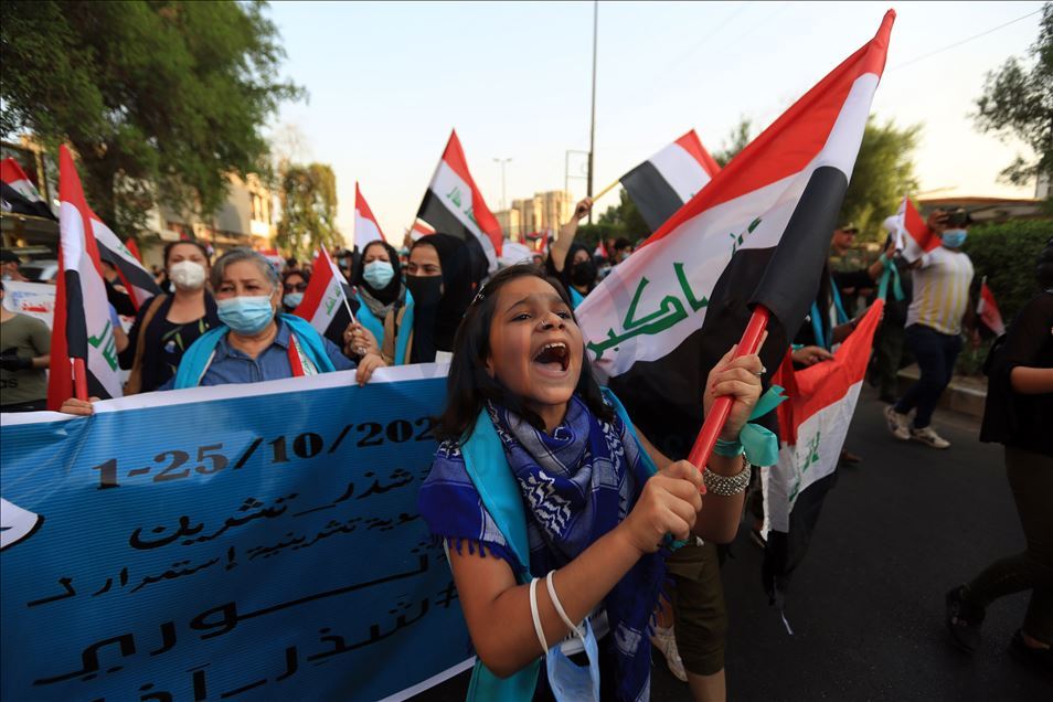 Irak'ta hükümet karşıtı gösterilerin birinci yıl dönümü