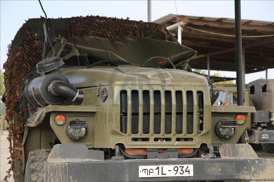 Azerbejdžanska vojska od armenskih snaga zaplijenila veće količine oružja i vozila 