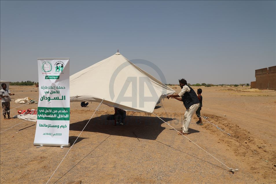 السودان.. الجالية الفلسطينية مستمرة في مساعدة متضرري الفيضان
