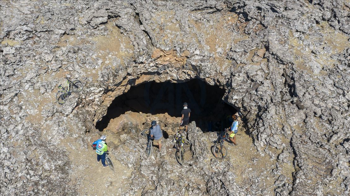 Pesepeda jelajah jalur lava di Diyarbakir