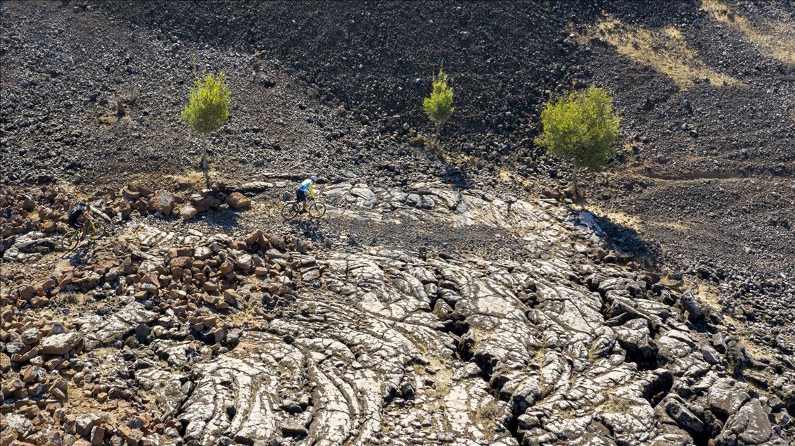 Pesepeda jelajah jalur lava di Diyarbakir