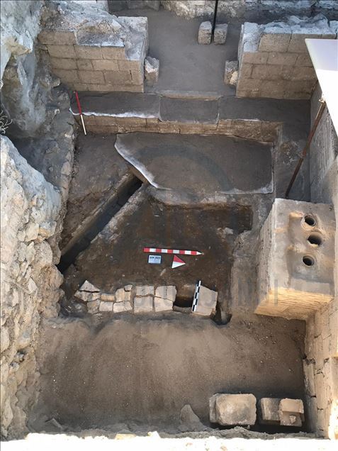 Di kolanên arkeolojîk ên li Girê Amîdayê da pergala kalorîferê hat dîtin

