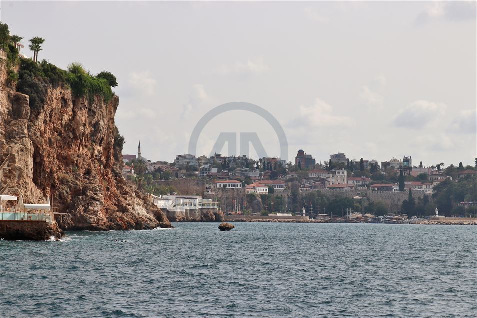 Antalya, qyteti magjik turistik me pasuri antike dhe natyrore