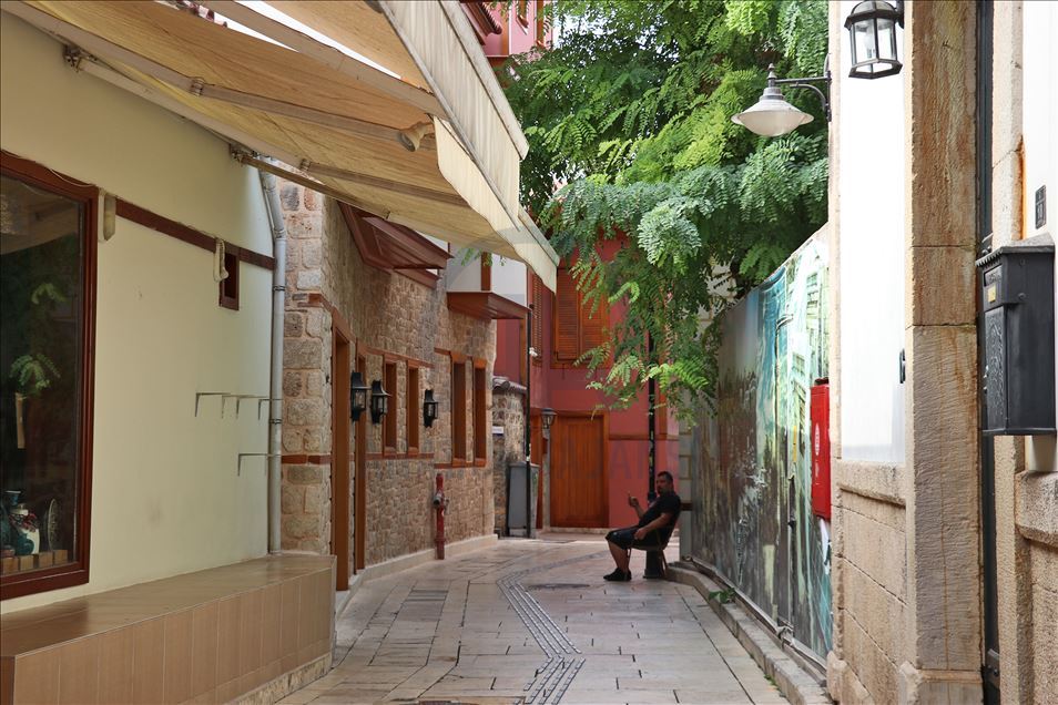 Antalya, qyteti magjik turistik me pasuri antike dhe natyrore