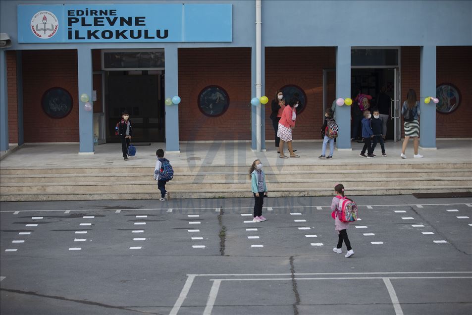 Yüz yüze eğitime geçişte ikinci aşama başladı