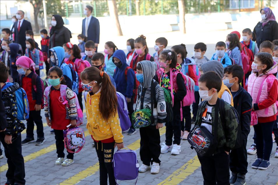 Yüz yüze eğitime geçişte ikinci aşama başladı