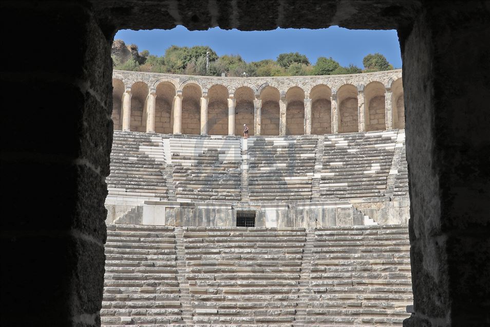 Antalya, qyteti magjik turistik me pasuri antike dhe natyrore