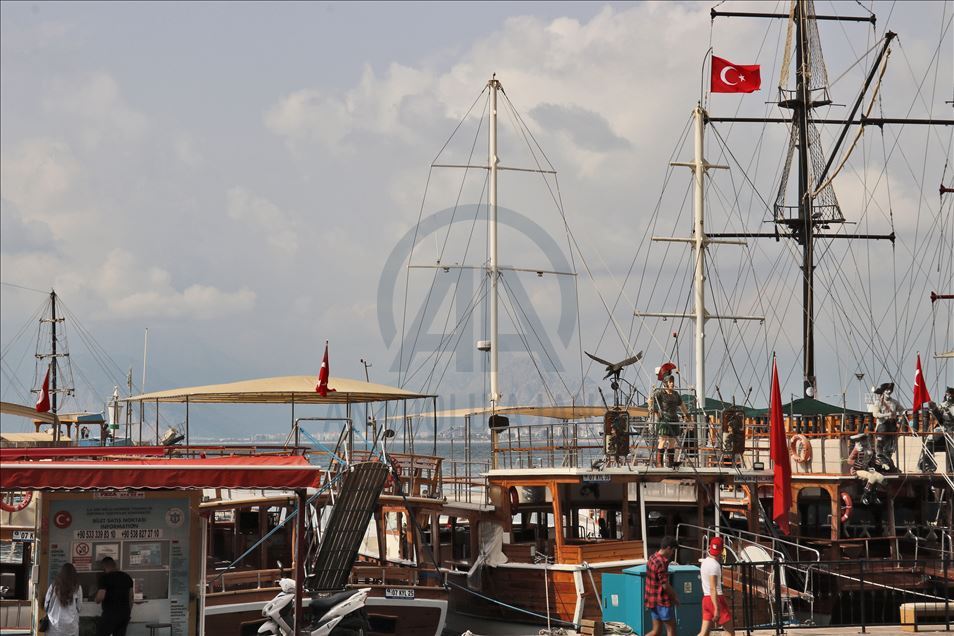 Antalya, qyteti magjik turistik me pasuri antike dhe natyrore