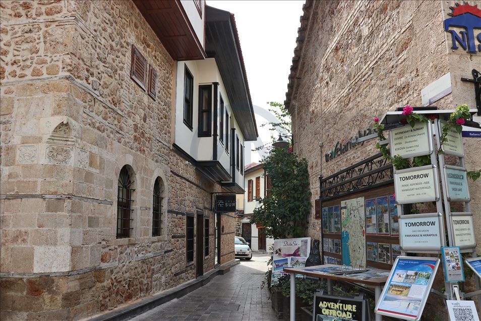 Antalya, qyteti magjik turistik me pasuri antike dhe natyrore
