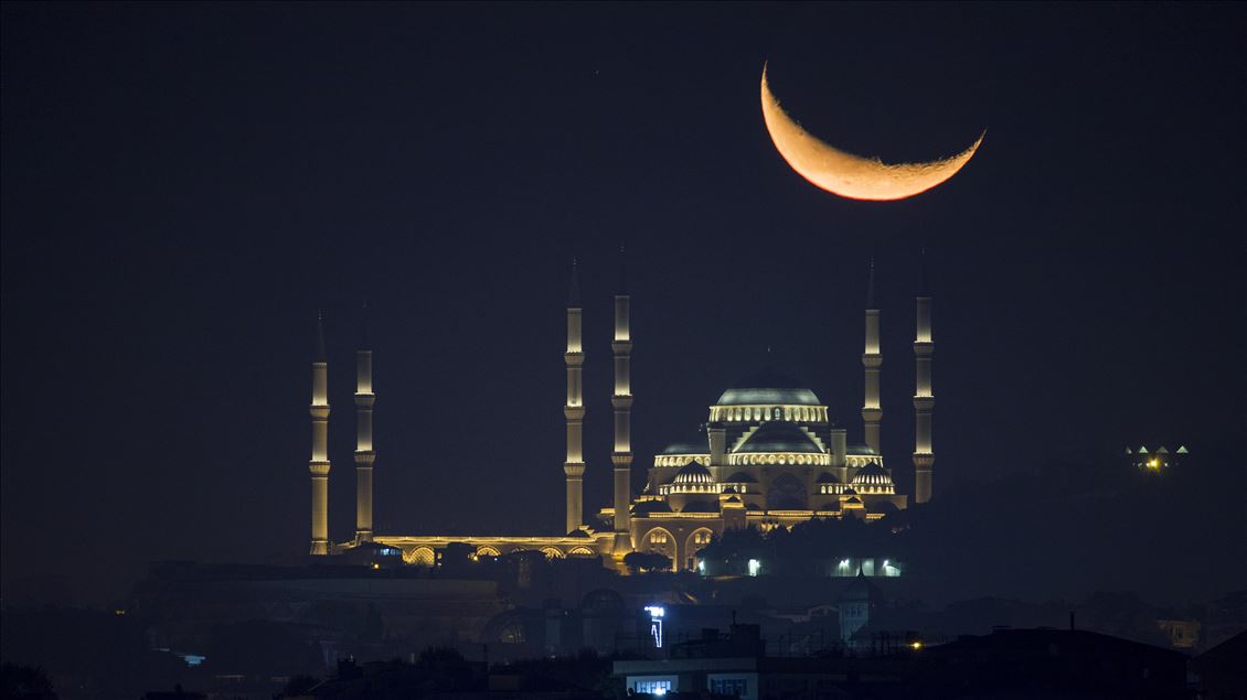 Great Camlica Mosque with moon