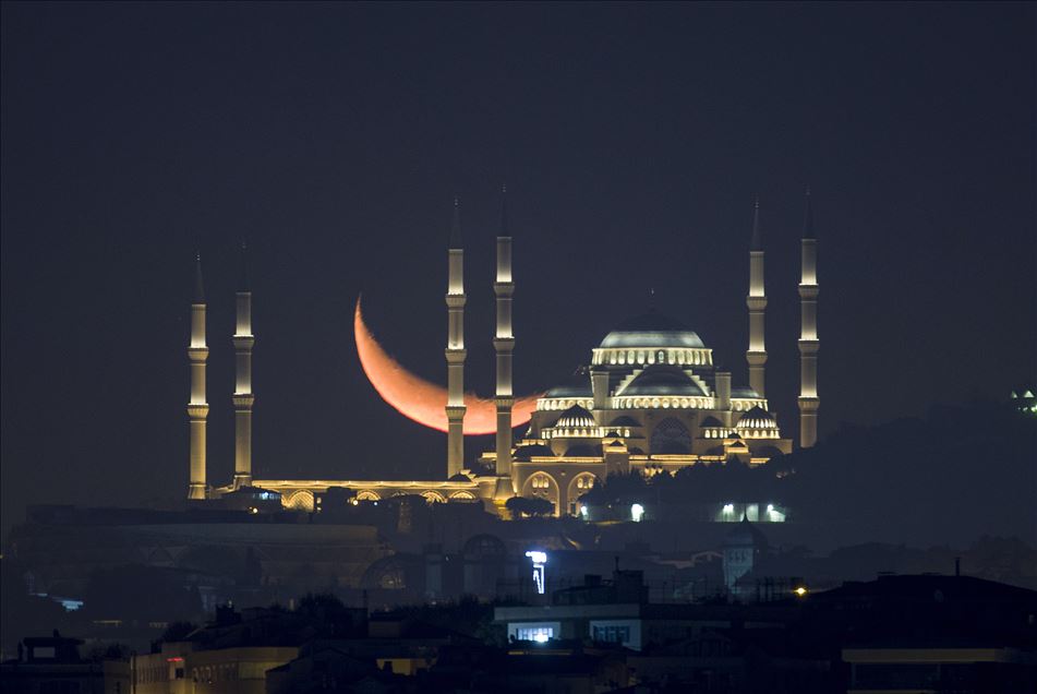 Great Camlica Mosque with moon