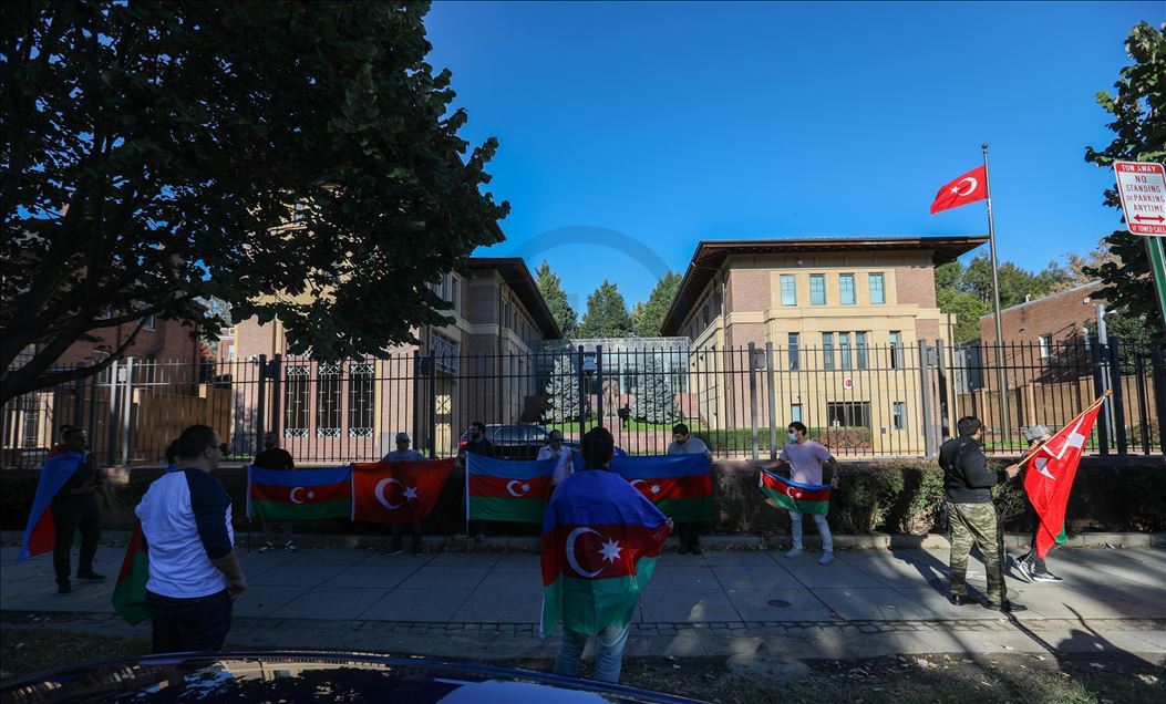 У Белого дома прошла акция в поддержку Азербайджана