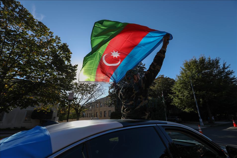 У Белого дома прошла акция в поддержку Азербайджана