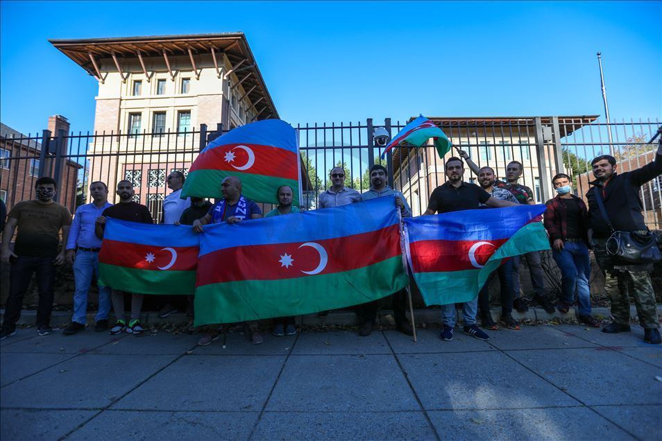 У Белого дома прошла акция в поддержку Азербайджана
