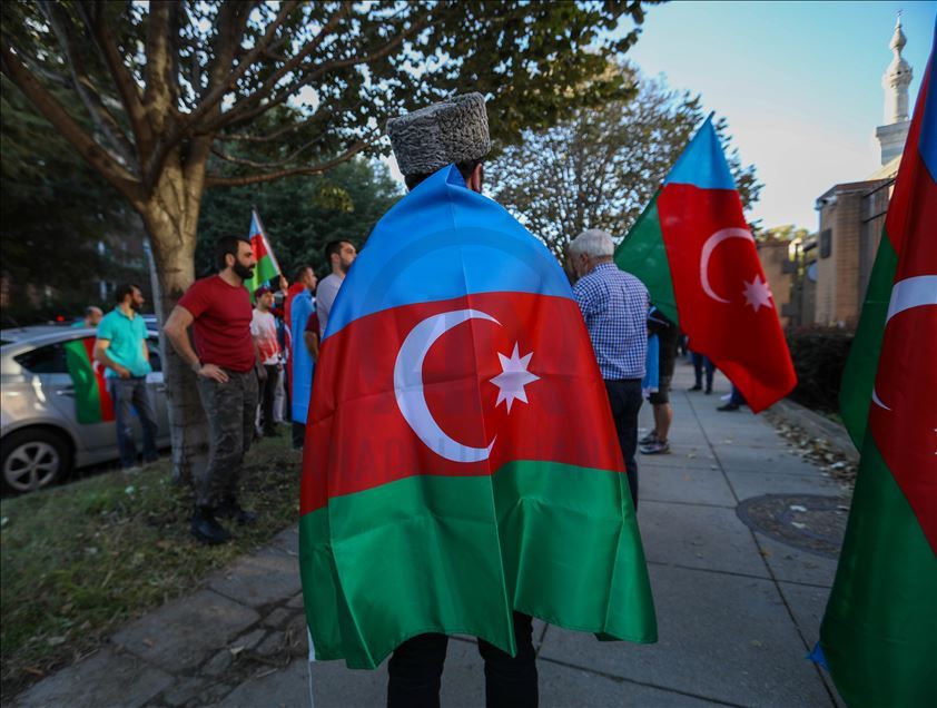 У Белого дома прошла акция в поддержку Азербайджана