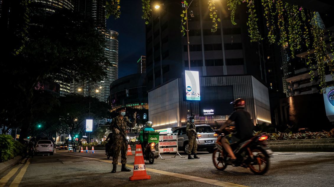 Nuevas restricciones por la pandemia en la capital de Malasia