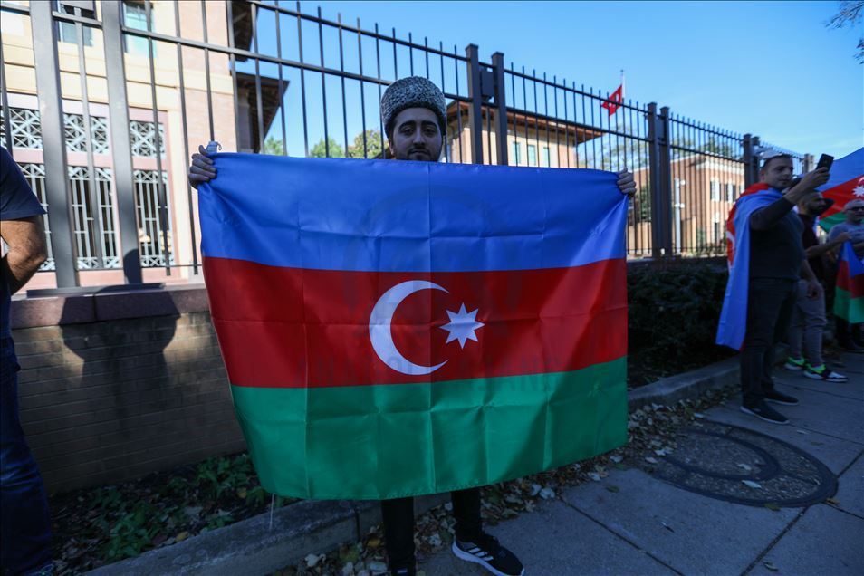 У Белого дома прошла акция в поддержку Азербайджана