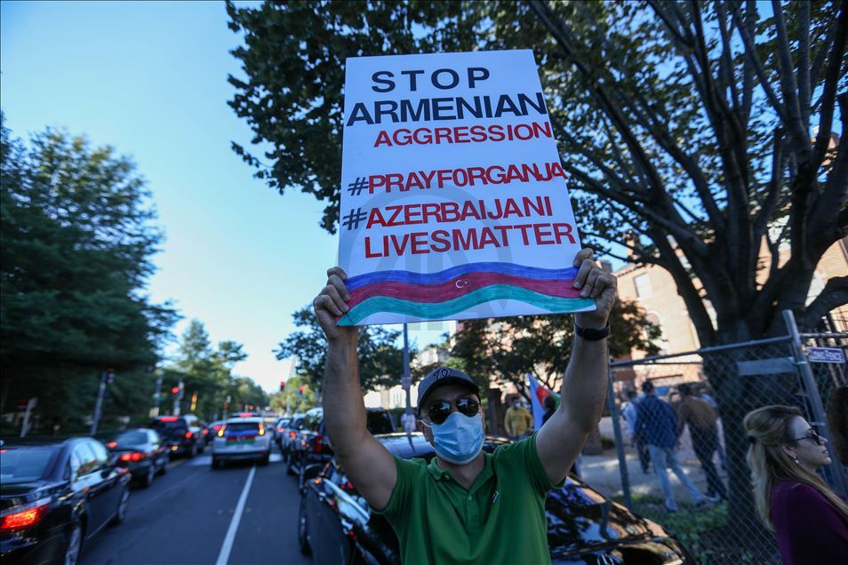 Tubim mbështetës për Azerbajxhanin para Shtëpisë së Bardhë