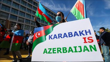 ئەمریکا.. میتینگی پشتیوانی بۆ ئازەربایجان لەبەردەم کۆشکی سپی