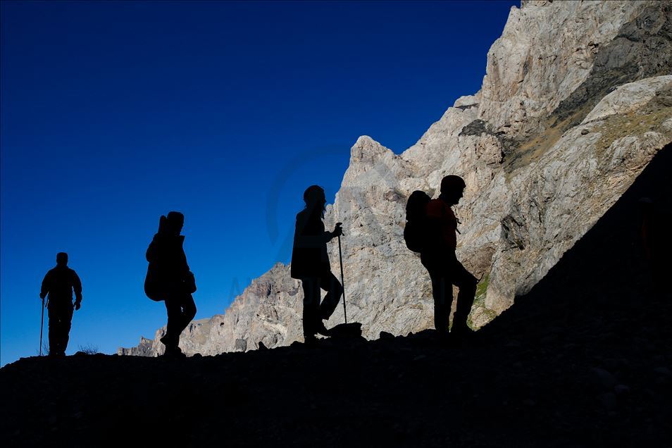 El Monte Cilo alberga amantes de la naturaleza en Turquía