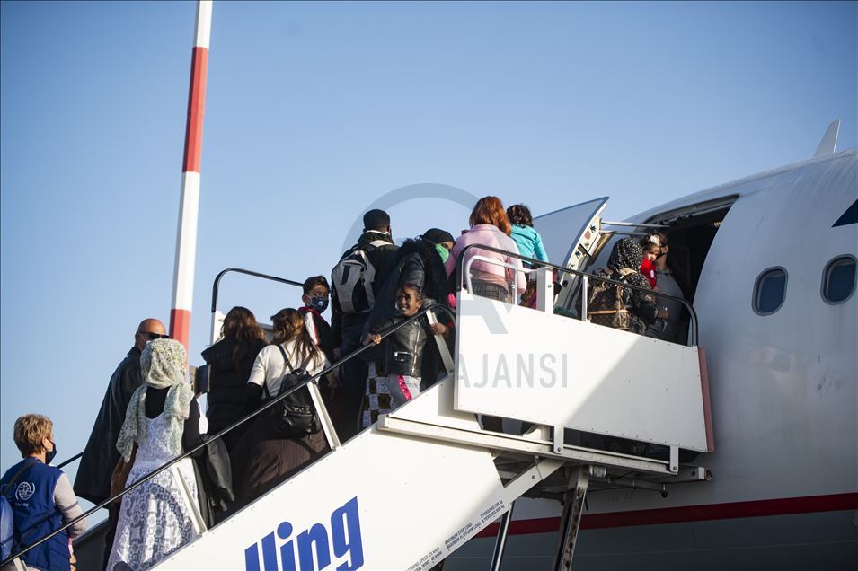 Yunanistan’daki göçmenler Avrupa ülkelerine gönderildi