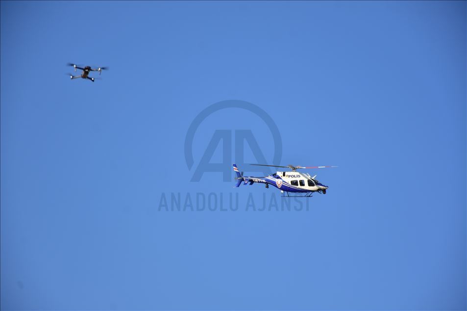 Gaziantep'te helikopter ve drone destekli uyuşturucu operasyonu: 26 gözaltı