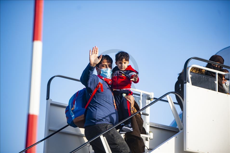 101 refugees are transferred to Germany from Greece