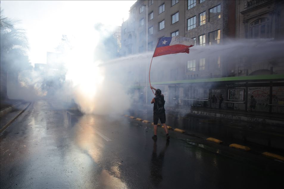 Şili'de hükümet karşıtı protesto