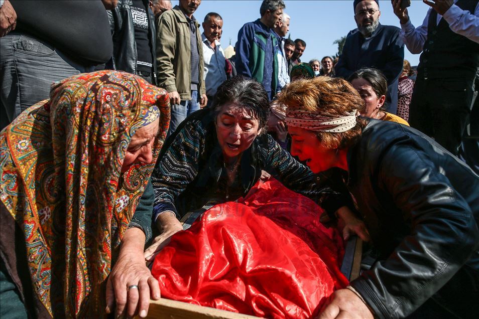 Azerbejdžan: Mještani Ganja sahranjuju civilne žrtve armenskih napada 