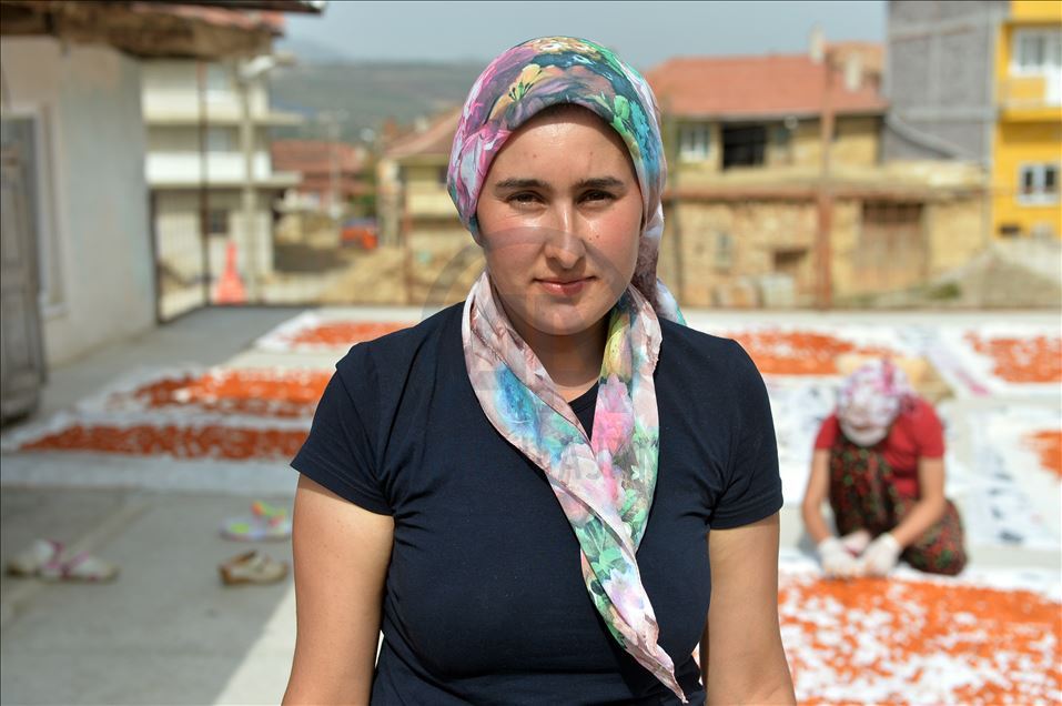 Uşaklı kadınların "tarhana" mesaisi başladı