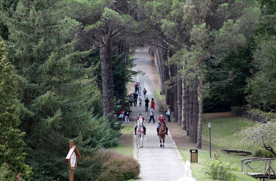 Atlı polisler, Atatürk Arboretumu'nda denetim yaptı