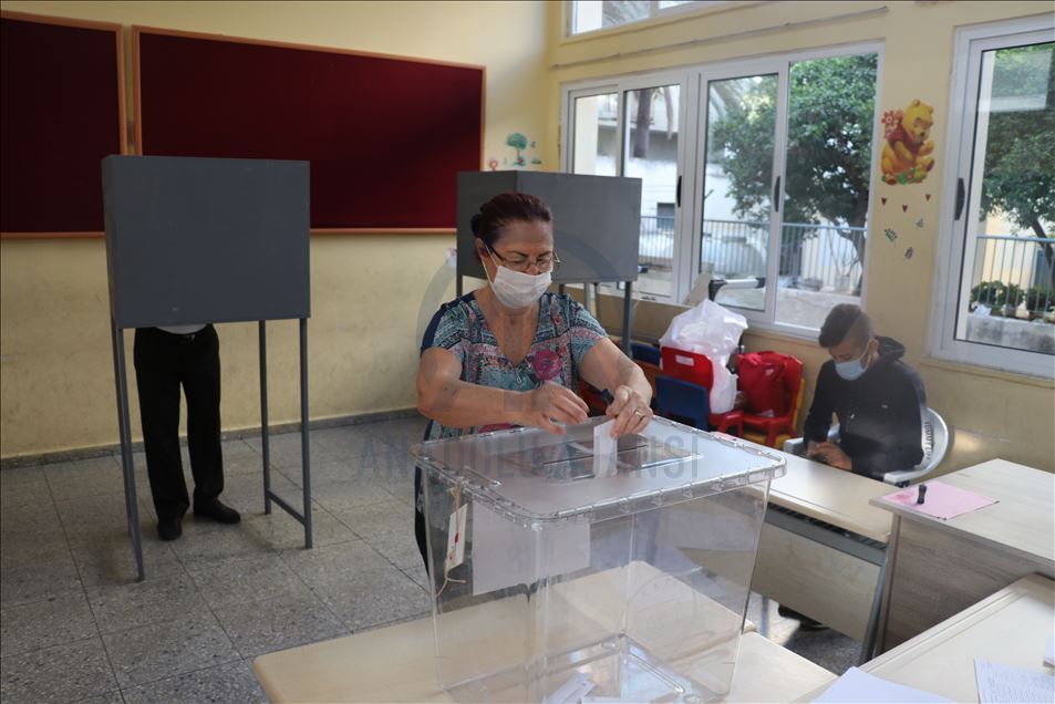 KKTC'de cumhurbaşkanlığı seçiminin ikinci turu için oy kullanma işlemi başladı
