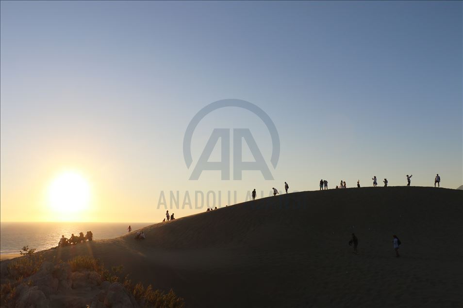 Patara'nın kum tepeleri turistlere çöl deneyimi yaşatıyor