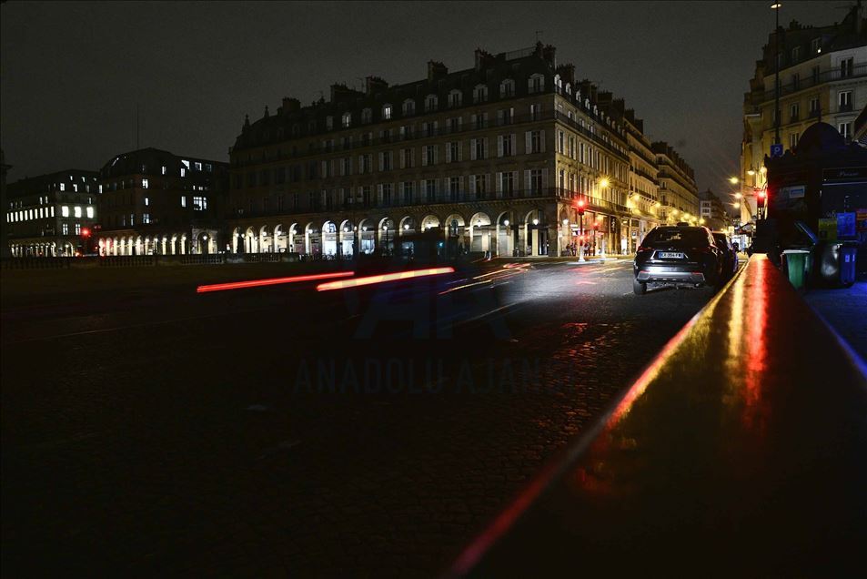 Así pasaron los ciudadanos su última noche antes del toque de queda en París