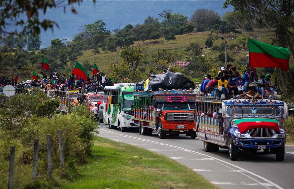 Minga indígena marcha a Bogotá con la esperanza de reunirse con el presidente de Colombia