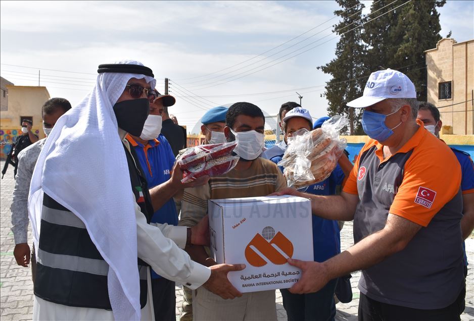Tel Abyad'da eğitime verilen destek sürüyor