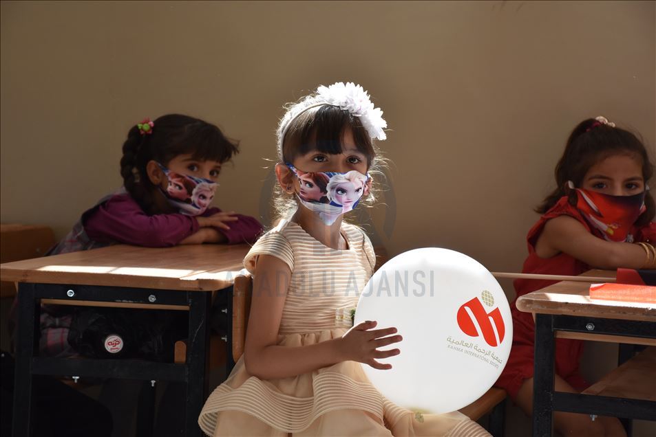Tel Abyad'da eğitime verilen destek sürüyor