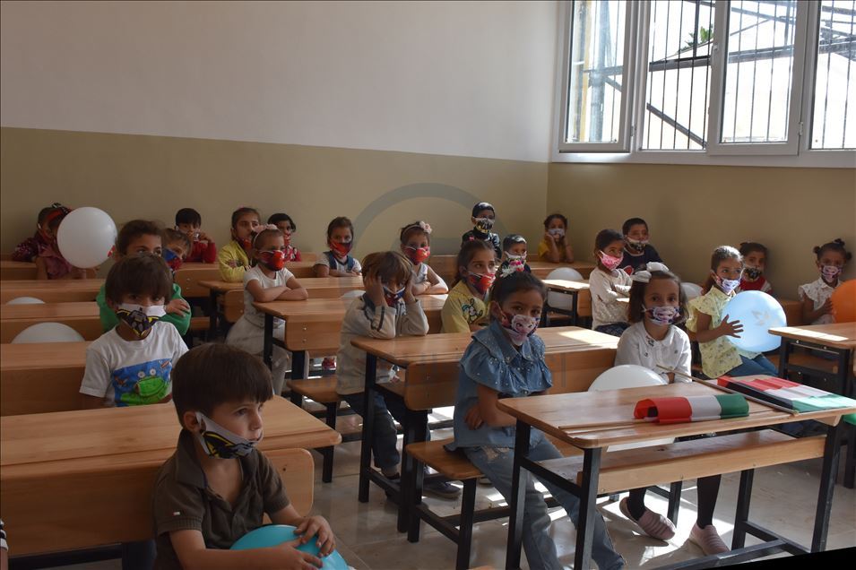 Tel Abyad'da eğitime verilen destek sürüyor