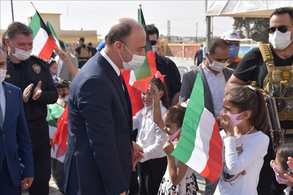 Tel Abyad'da eğitime verilen destek sürüyor