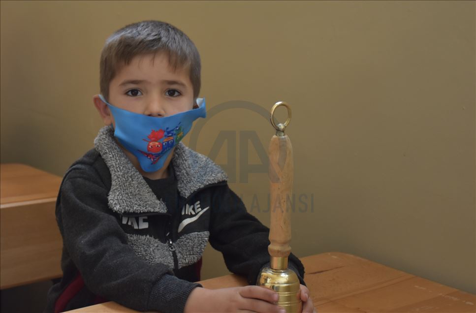 Tel Abyad'da eğitime verilen destek sürüyor