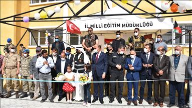 Tel Abyad'da eğitime verilen destek sürüyor