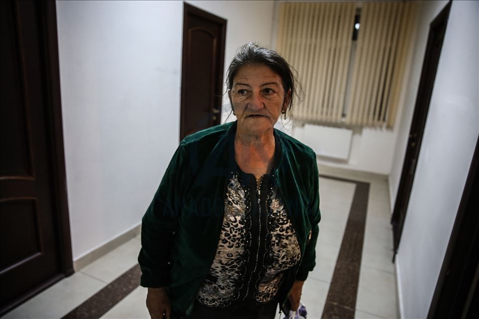 Ermenistan'ın füze saldırısında evleri yıkılan Genceliler üniversite yurdunda kalıyor