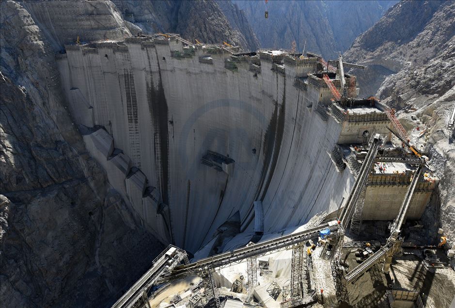 Türkiye'nin en yüksek barajında yüzde 87'lik fiziki gerçekleşme sağlandı