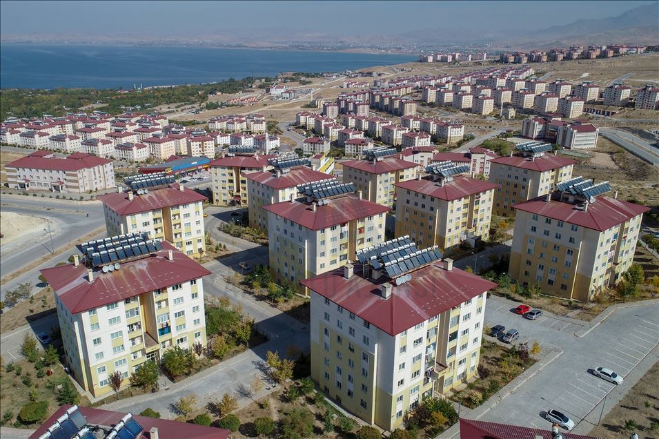 Van, 2011 depreminden sonra devletin imkanlarıyla yeniden inşa edildi