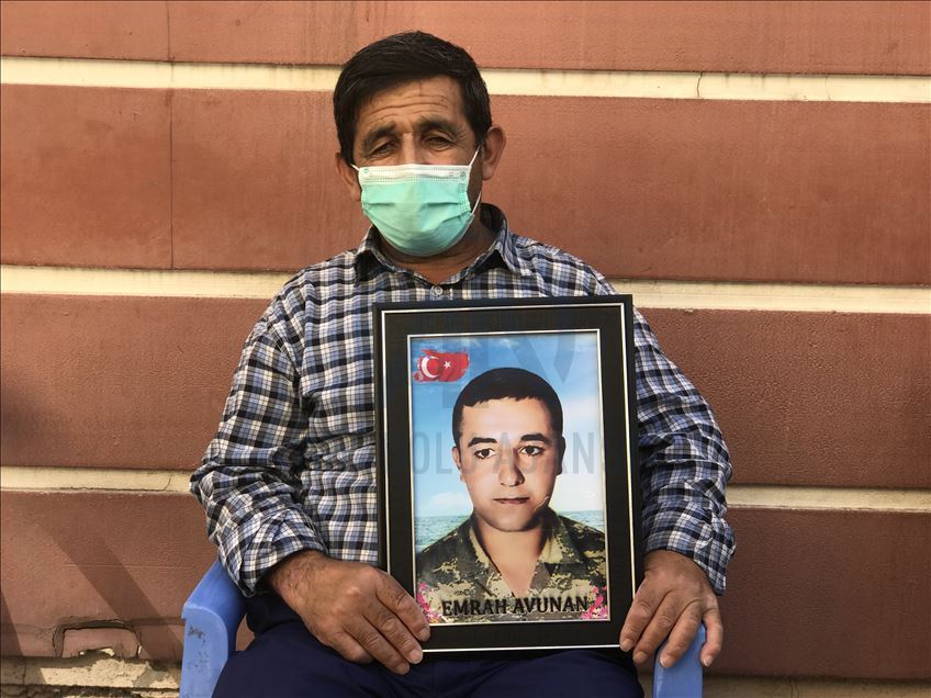Dayikên Diyarbekirê bi biryardarî nobeta ewladan didomînin