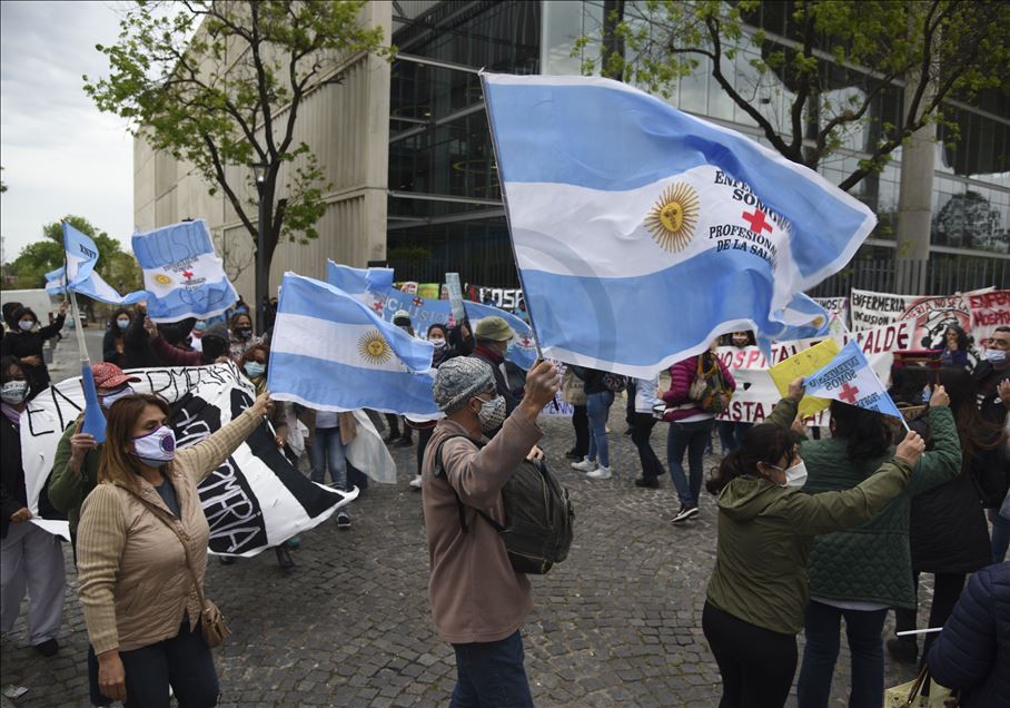 Perawat Argentina tuntut perbaikan kondisi kerja