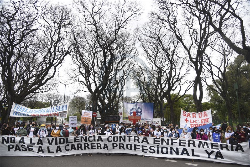 Perawat Argentina tuntut perbaikan kondisi kerja