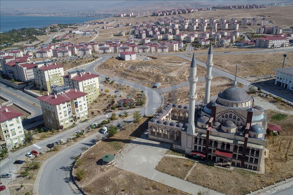 Van, 2011 depreminden sonra devletin imkanlarıyla yeniden inşa edildi
