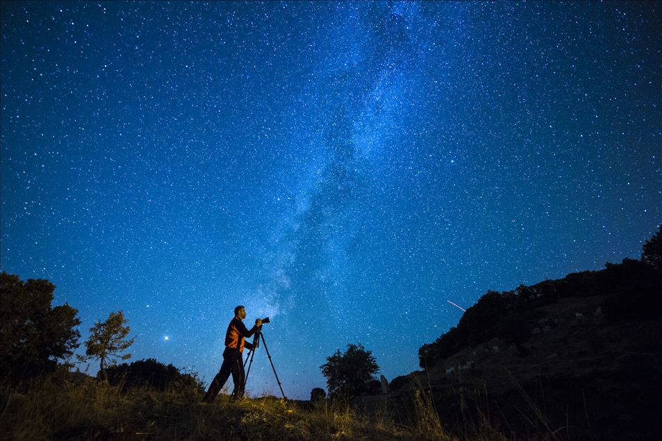 Gökyüzü fotoğrafçılarının vazgeçilmezi: "Pülümür Vadisi"